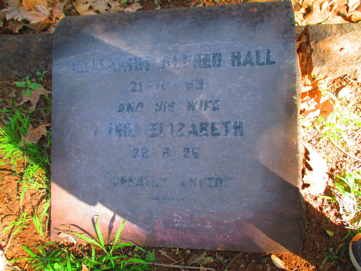 HALL Benjamin Alfred  & Elizabeth