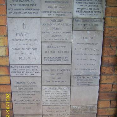 046 Memorial wall