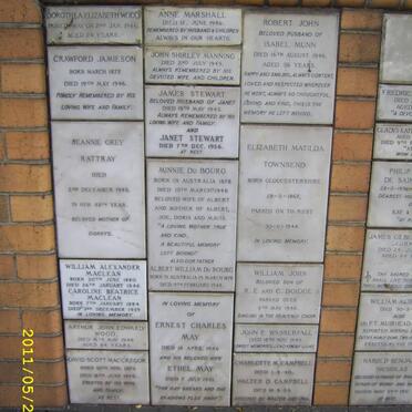 035 Memorial wall