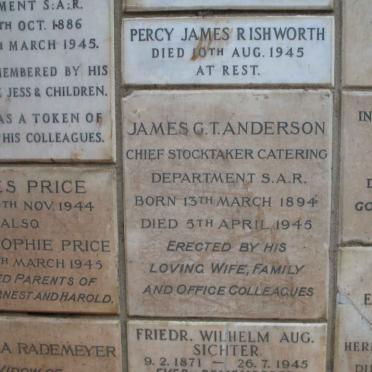 A - Surnames :: Vanne - A