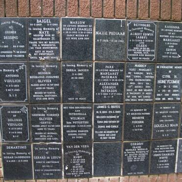 159 Memorial wall 