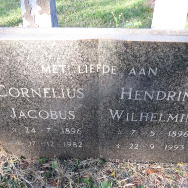 OOSTHUIZEN Cornelius Jacobus 1896-1982 &amp; Hendrina Wilhelmina 1896-1993