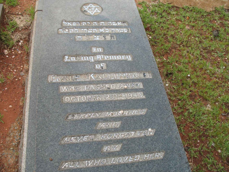 KALLENBACH Emmie -1943