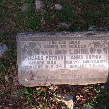 LINDE Stefanus Petrus, van der 1866-1924 &amp; Anna Sophia VAN JAARSVELD 1872-1945