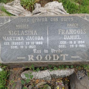ROODT Francois Daniel 1884-1959 &amp; Niclasina Martina Jacoba ROODT 1893-1927