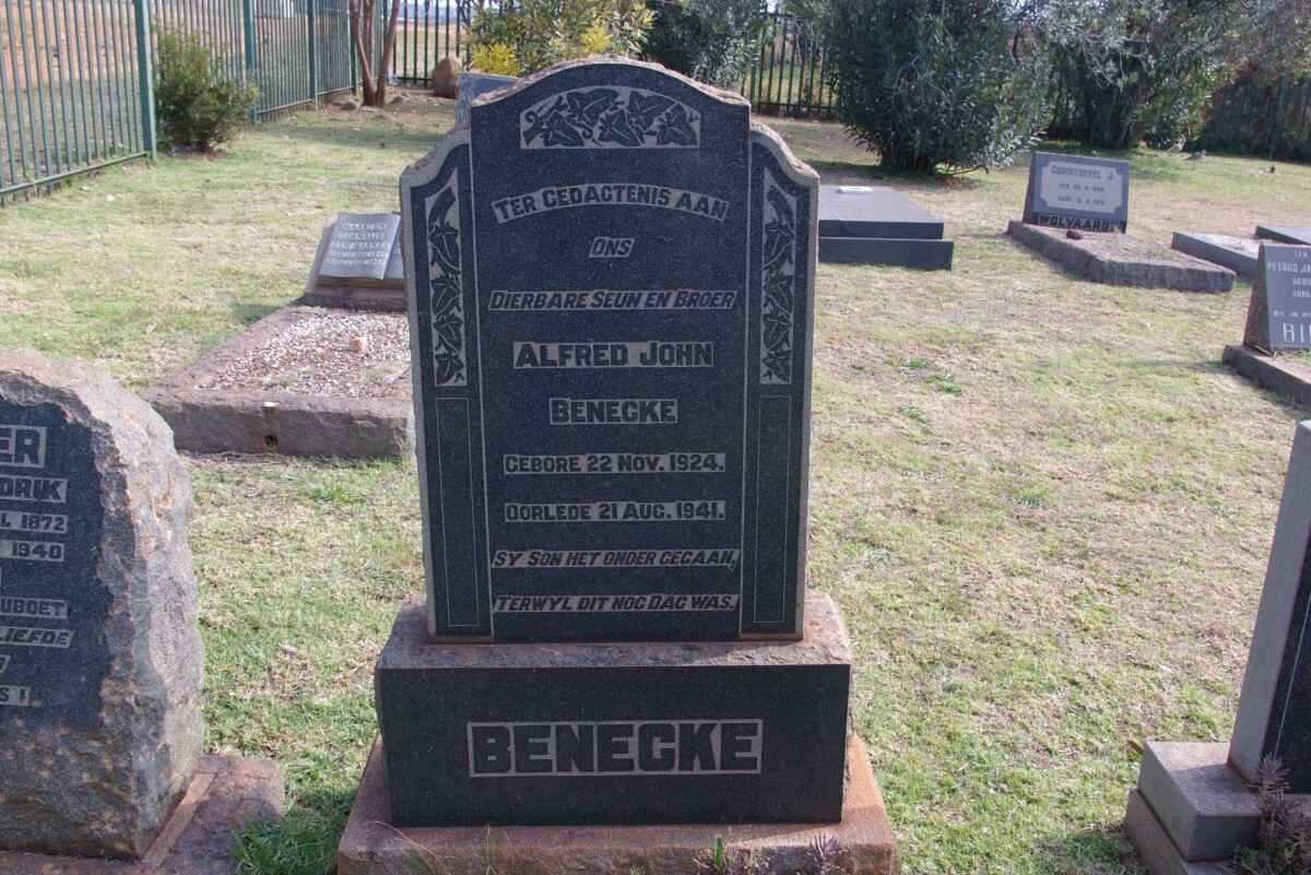 BENECKE Alfred John 1924-1941
