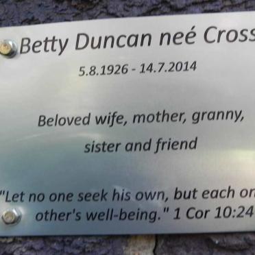 DUNCAN Betty nee CROSS 1926-2014