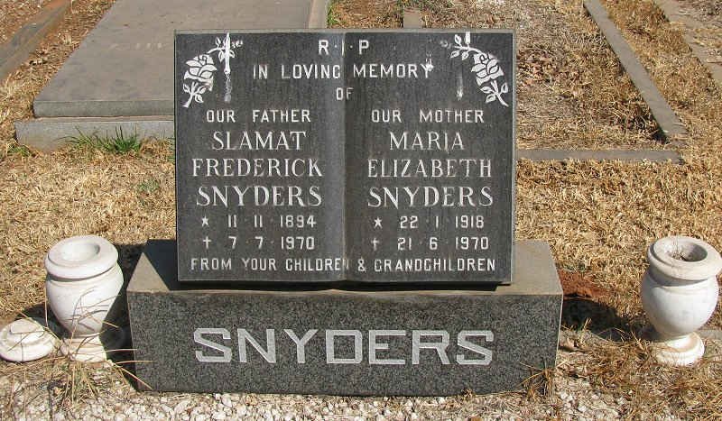 SNYDERS Slamat Frederick 1894-1970 &amp; Maria Elizabeth 1918-1970