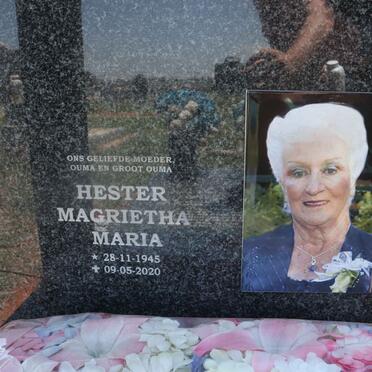 NEL Carel Christiaan 1944-2016 & Hester Magrietha Maria 1945-2020_3