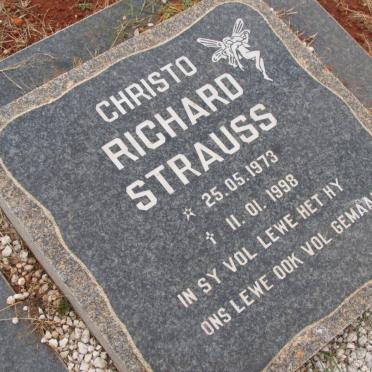 STRAUSS Christo Richard 1973-1998