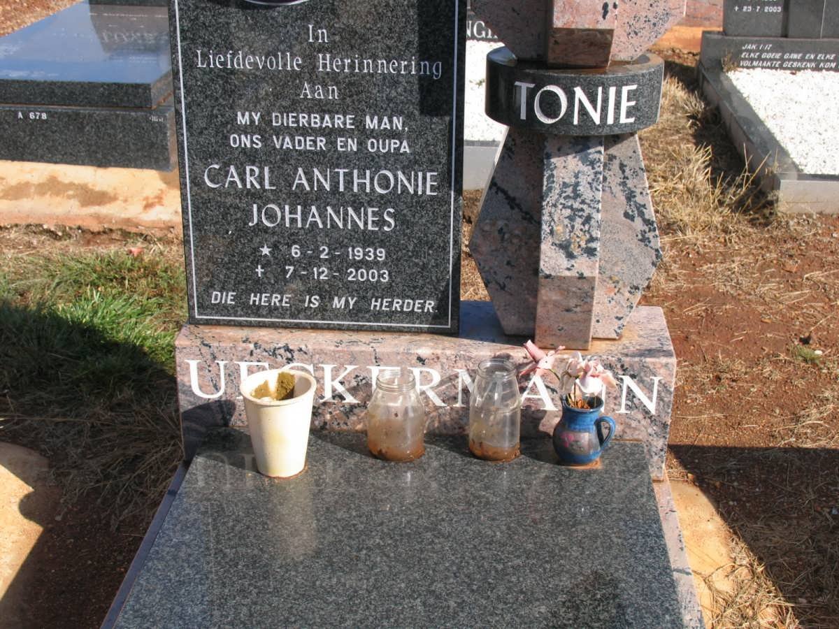 UECKERMANN Carl Anthonie Johannes 1939-2003