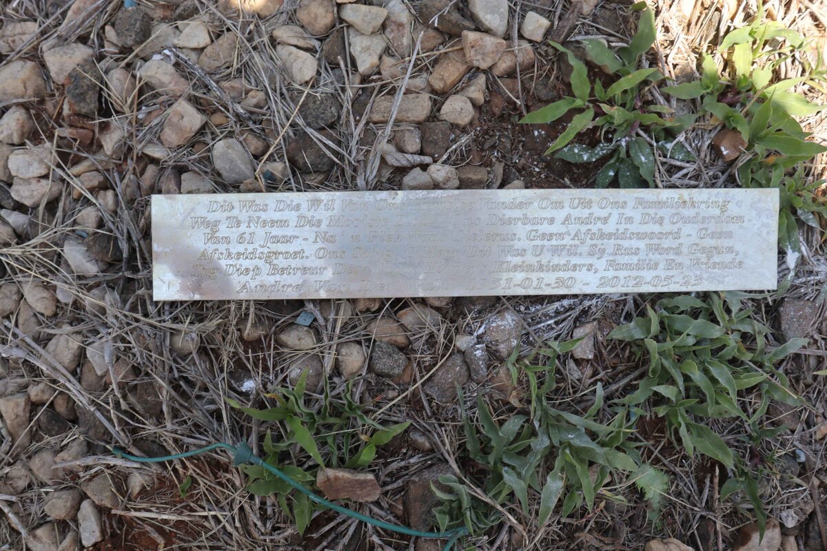 WALT Andre, van der 1951-2012 