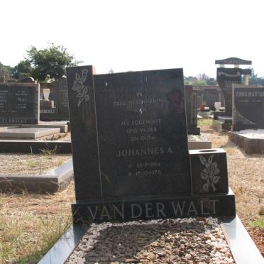 WALT Johannes A., van der 1914-1976