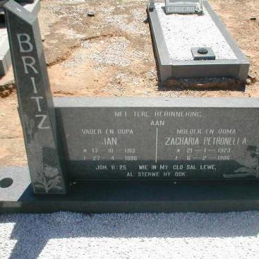 BRITZ Jan 1913-1986 &amp; Zacharia Petronella 1923-1986