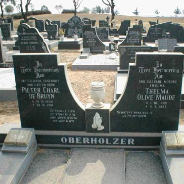 OBERHOLZER Pieter Charl de Bruyn 1906-1981 &amp; Thelma Olive Maude 1909-1985