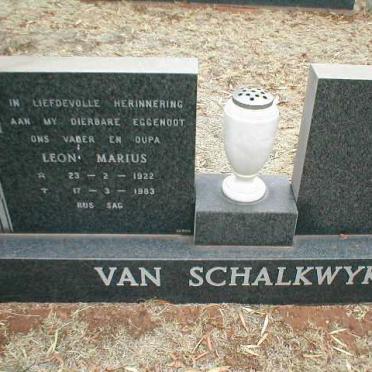SCHALKWYK Leon Marius, van 1922-1983