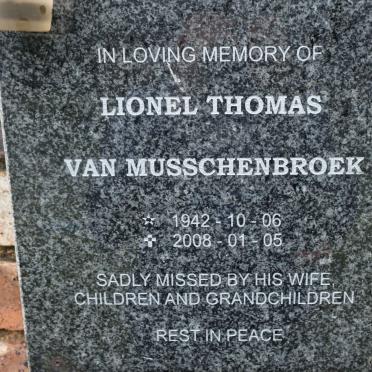 MUSSCHENBROEK Lionel Thomas, van 1942-2008
