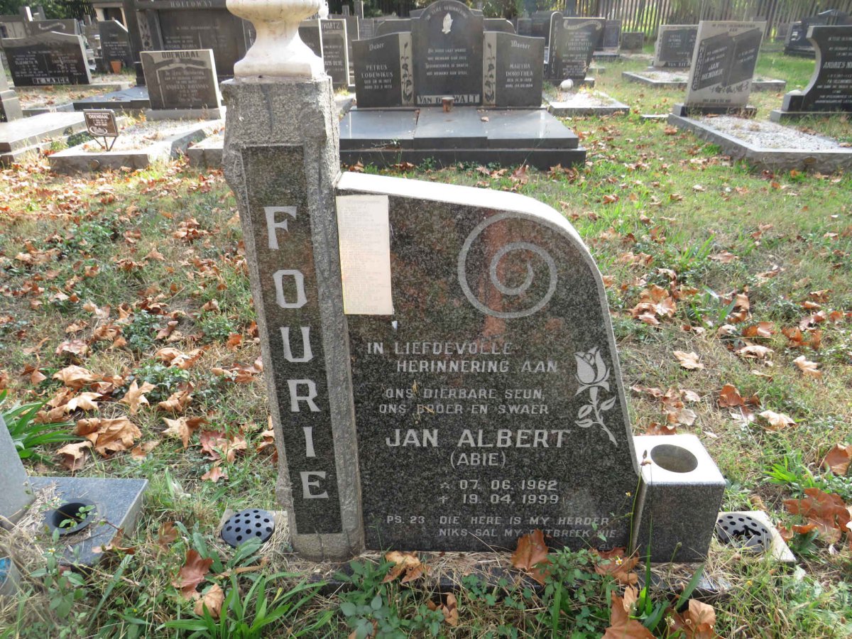 FOURIE Jan Albert 1962-1999