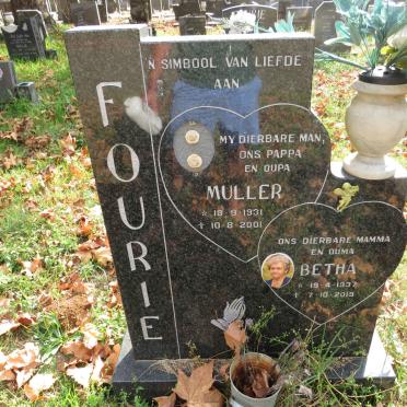 FOURIE Muller 1931-2001 &amp; Betha 1937-2019
