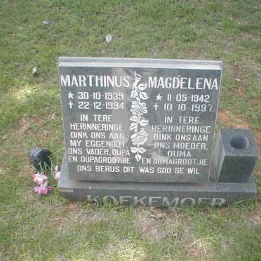 KOEKEMOER Marthinus 1939-1994 &amp; Magdelena 1942-1997