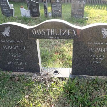 OOSTHUIZEN Albert J. 1931-1992 &amp; Hester C. 1937-1992 :: OOSTHUIZEN Herman 1974-1992