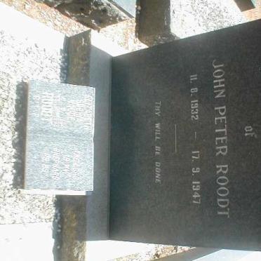 ROODT John Peter 1932-1947 &amp; Elizabeth Sophia NAUDE ?-1992