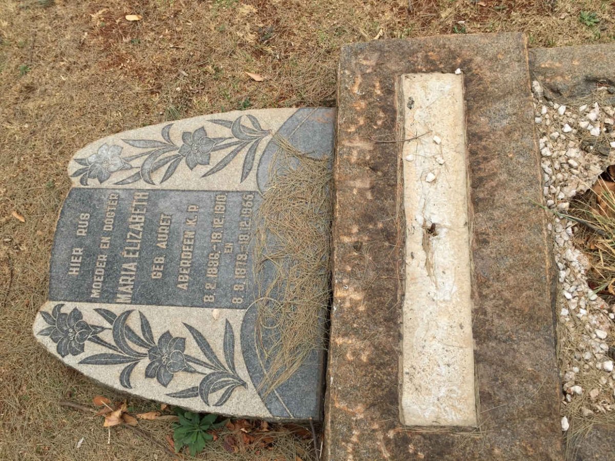 ? Maria Elizabeth nee AURET 1836-1910 :: ? 1879-1955