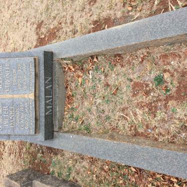 MALAN Pieter Daniel -1957 &amp; Neeltjie Petronella -1936