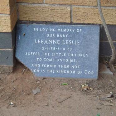 LESLIE Leeanne 1979-1979