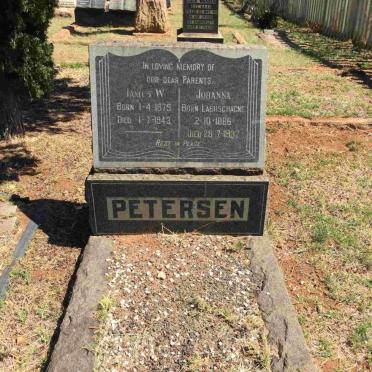 PETERSEN James W. 1879-1943 &amp; Johanna LABUSCHAGNE 1886-1932