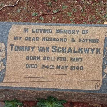 SCHALKWYK Tommy, van 1897-1940