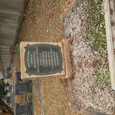 VOS Nicholaas Johannes 1872-1951 &amp; Elizabeth Petronella COMBRINK 1877-1940