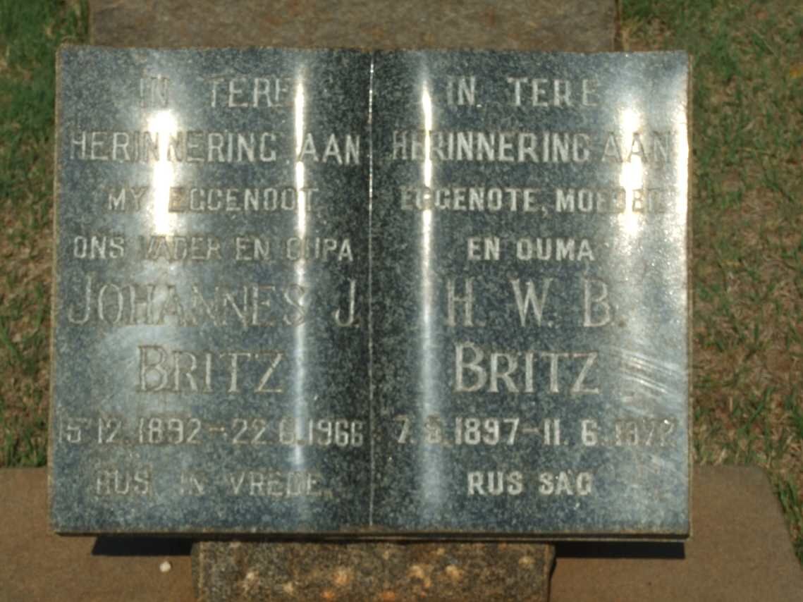 BRITZ Johannes J. 1892-1966 &amp; H.W.B. 1897-19??