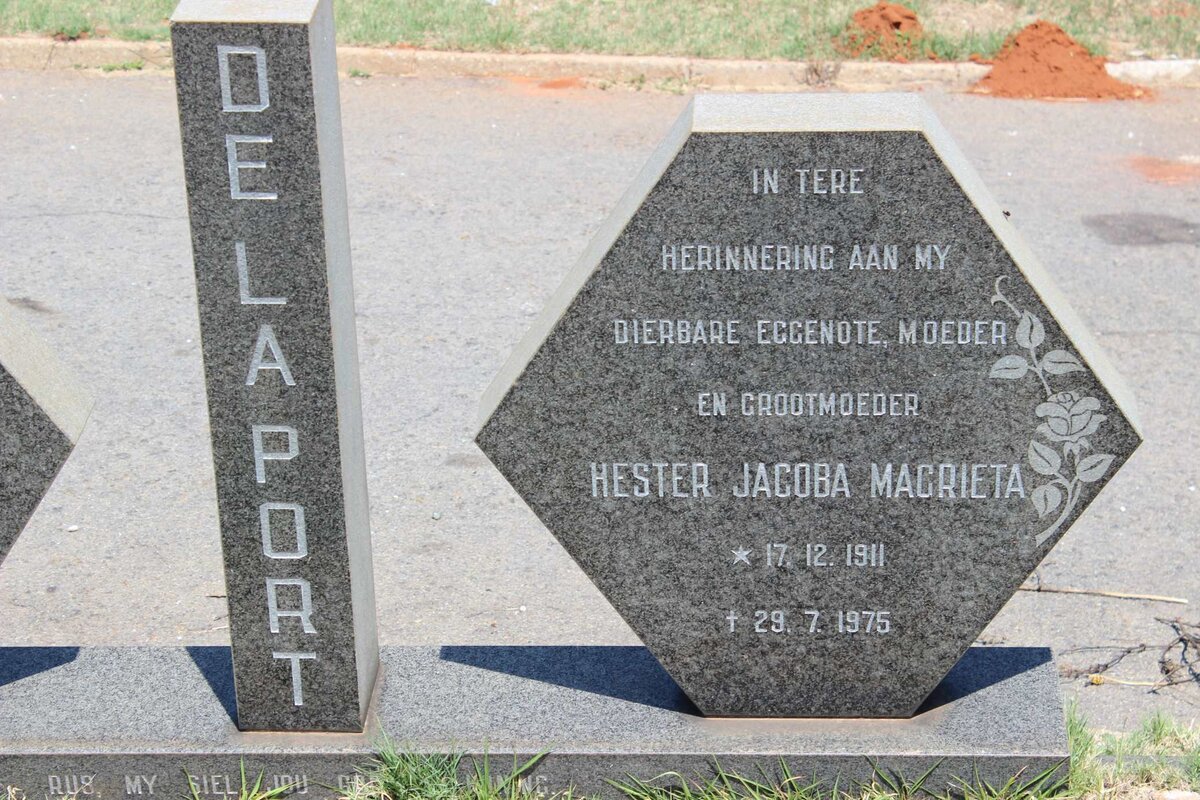 DELAPORT Hendrik 1906-1976 &amp; Hester Jacoba Magrieta 1911-1975