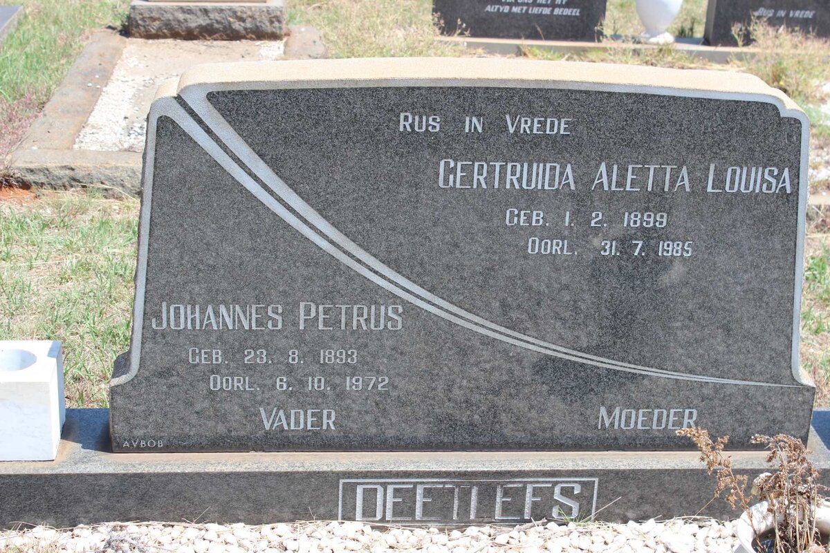 DEETLEFS Johannes Petrus 1893-1972 &amp; Gertruida Aletta Louisa 1899-1985