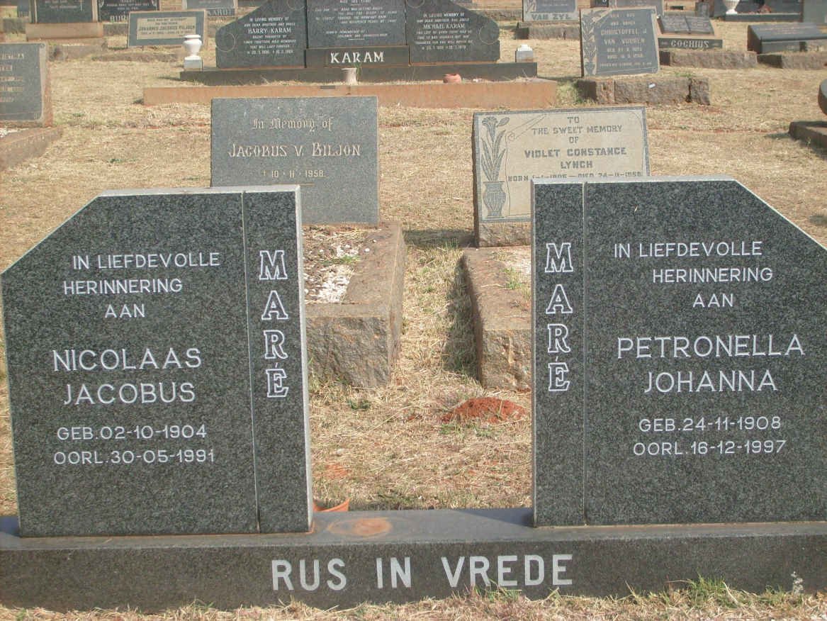 MARÉ Nicolaas Jacobus 1904-1991 &amp; Petronella Johanna 1908-1997