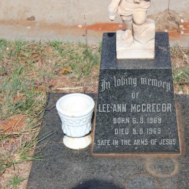 McGREGOR Lee-Ann 1969-1969