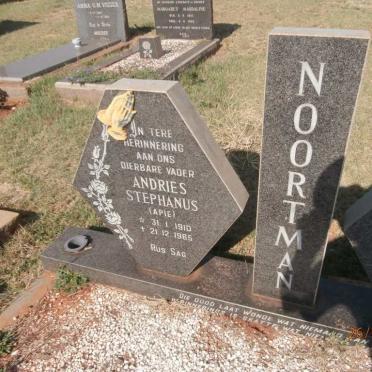 NOORTMAN Andries Stephanus 1910-1965 &amp; Sebertina Christina 1909-1977