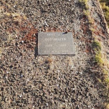 OOSTHUIZEN Gert J.J. 1929-1992