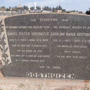 OOSTHUIZEN Daniel Pieter 1897-1958 &amp; Carolina Maria 1905-1971