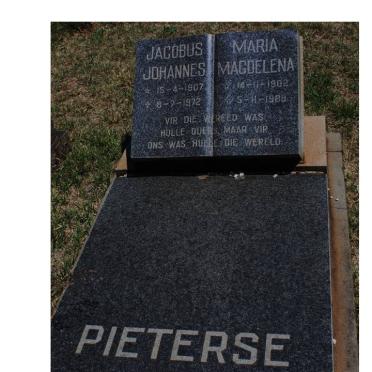 PIETERSE Jacobus Johannes 1907-1972 &amp; Maria Magdelena 1902-1988