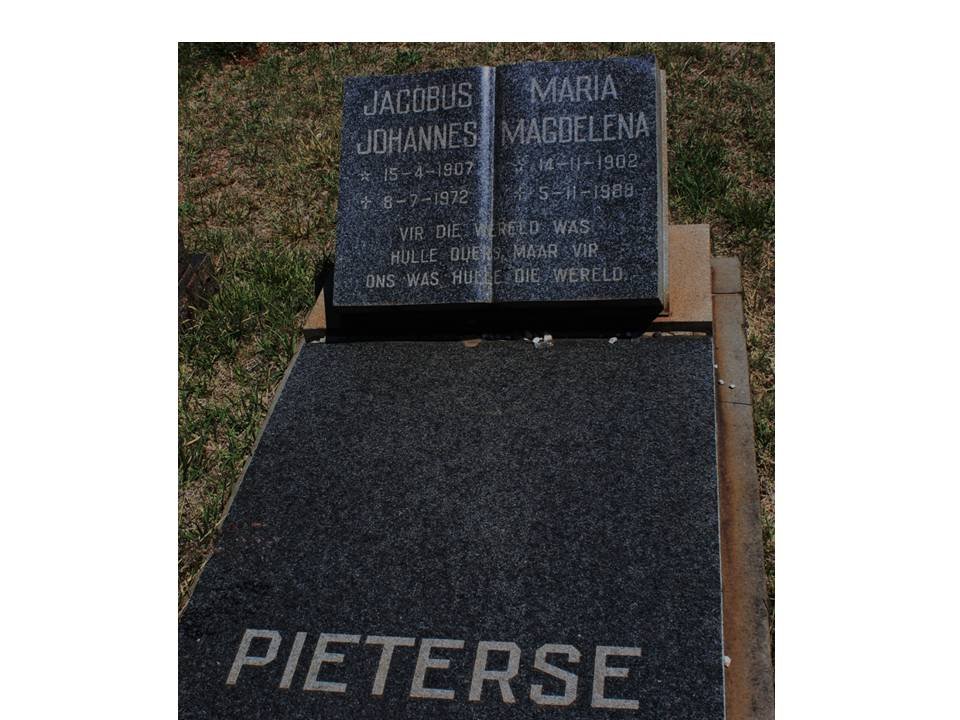 PIETERSE Jacobus Johannes 1907-1972 &amp; Maria Magdelena 1902-1988