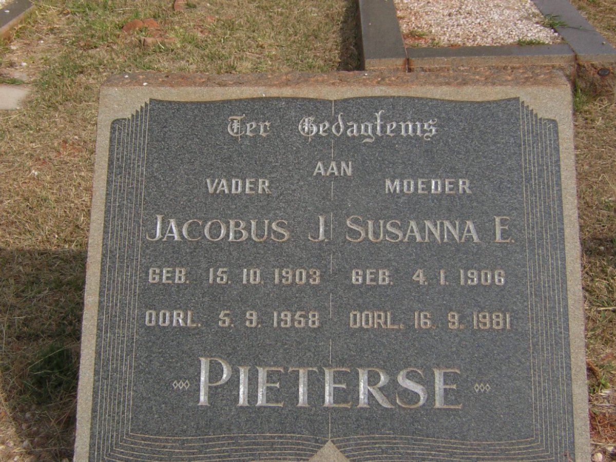 PIETERSE Jacobus J. 1903-1958 &amp; Susanna E. 1906-1981