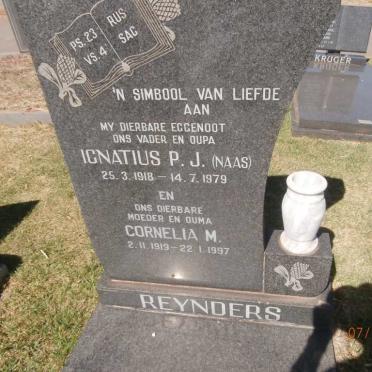 REYNDERS Ignatius P.J. 1918-1979 &amp; Cornelia M. 1919-1997