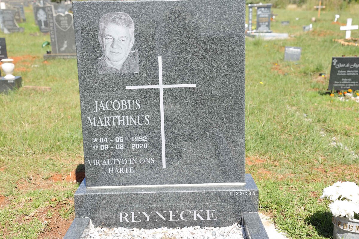 REYNECKE Jacobus Marthinus 1952-2020