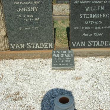 STADEN Willem Sternberg, van 1908-1971 &amp; Elizabeth 1907-1990 :: VAN STADEN Johnny 1936-1966