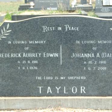 TAYLOR Frederick Aubrey Edwin 1911-1976 &amp; Johanna A. 1916-2001