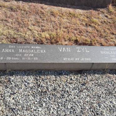 ZYL Nicolaas Jacobus, van 1910-2003 &amp; Anna Magdalena BEAN 1909-1969