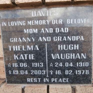 DAVIES Hugh Vaughn 1910-1978 &amp; Thelma Katie 1913-2003