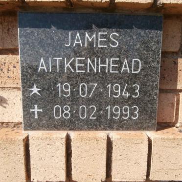 02. Gedenkmuur / Memorial Wall